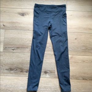 Navy leggings with side pockets